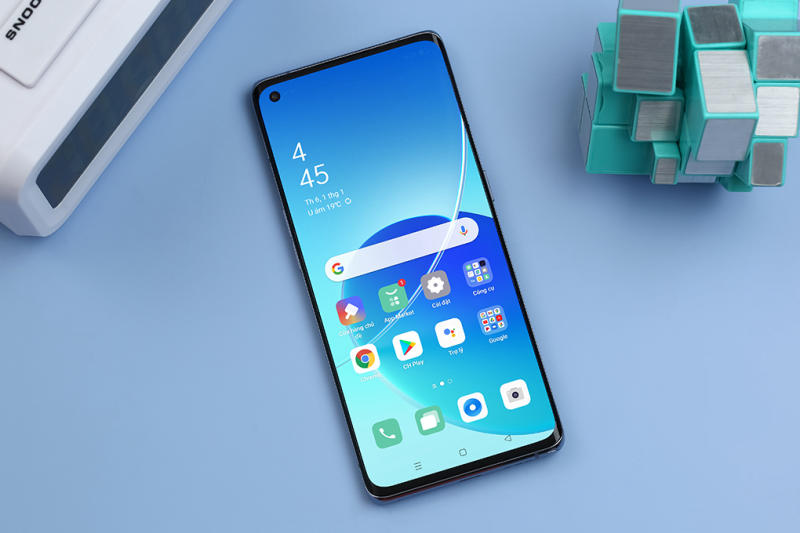 K&iacute;ch thước m&agrave;n h&igrave;nh Reno6 Pro 5G nhỉnh hơn so với Reno7 Pro 5G